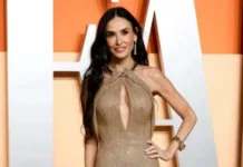 По версии журнала People. Деми Мур признали самой красивой женщиной в мире