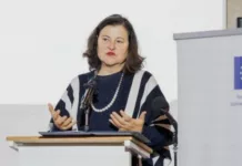 ЕС пытается урегулировать трудности с Венгрией для открытия всех кластеров переговоров с Украиной — Матернова