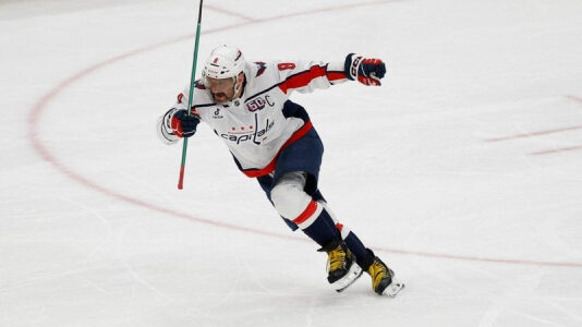 Путинист Овечкин побил выдающийся рекорд «нового русского» Гретцки, чьи родные были из Украины