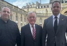 Келлог встретился с Ермаком и Умеровым в Париже