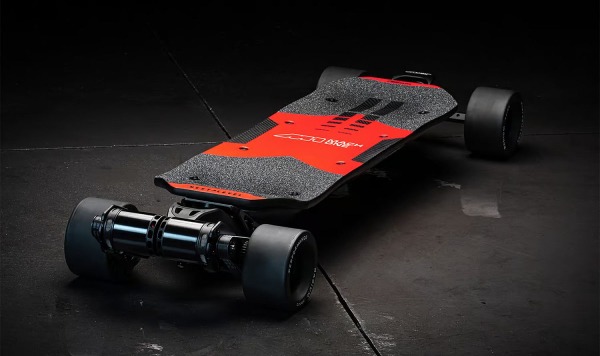 Карбоновый гоночный электроскейт Mach One разгоняется до 70 км/ч