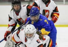 Украина гарантировала себе медали на чемпионате мира по хоккею среди женщин