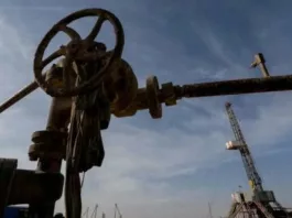 Есть два основных сценария. Цены на нефть могут рухнуть ниже $40 за баррель — Goldman Sachs