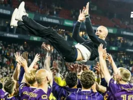 Нидерландский клуб впервые за 92 года выиграл трофей — видео эмоционального празднования