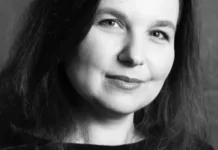 В результате ракетного удара России по Сумах погибла артистка оркестра театра им. М. Щепкина и преподаватель Елена Когут