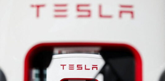 Не оправдала ожиданий. Tesla отчиталась о провальном квартале — продажи упали на 13%