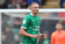 Футболист сборной Украины сделал голевую передачу в матче за английский клуб — видео