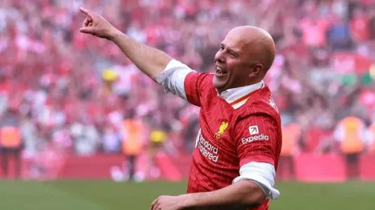 «Ни один другой тренер никогда такого не делал»: коуч Ливерпуля спел культовую песню о выдающемся Юргене Клоппе — видео