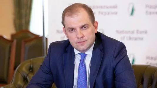 Доллар не вечен. НБУ изучает переход к евро как основной валюте для интервенций на рынке