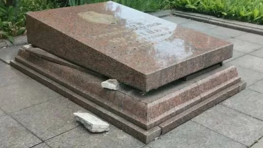 Во Львове начали эксгумацию останков агента НКВД Кузнецова, Путина и советских солдат