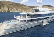 «Яхта Медведева» стоимостью $100 млн сменила название на Casino Royale и отправилась в США — The Moscow Times