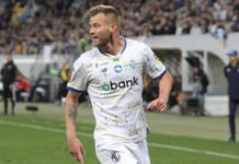 Динамо закрепилось на первом месте в чемпионате Украины, одержав победу в киевском дерби — видео