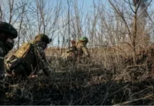 Украинские военные продолжают активные защитные действия в Курской и Белгородской областях — Зеленский