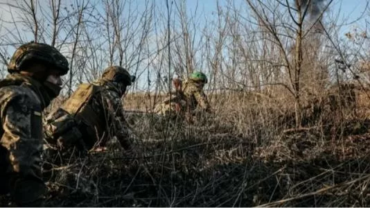 Украинские военные продолжают активные защитные действия в Курской и Белгородской областях — Зеленский