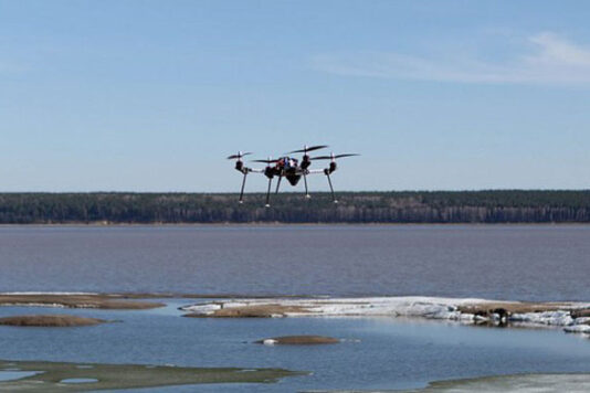 Новосибирские специалисты испытали новый дрон-доставщик
