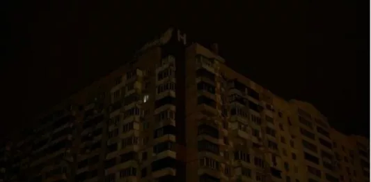 На Полтавщине ввели аварийные отключения света из-за снега и ветра
