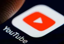 YouTube заблокировал каналы, связанные с подсанкционными Шелестом и Карасевым