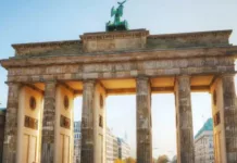 Прописка в Германии для украинцев. Как избежать штрафа до 50 000 евро и получить все права