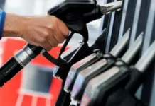 Минус 2−3 гривни на литре. В Украине могут резко упасть цены на топливо — прогноз