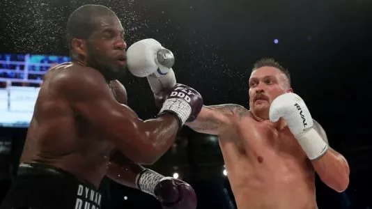 «Он стал намного лучше». Бывший чемпион назвал победителя реванша Усик — Дюбуа