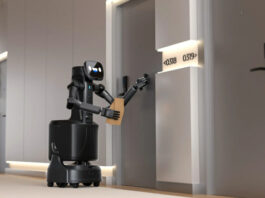 Робот-кентавр FlashBot найдет работу в отелях, ресторанах и торговых центрах