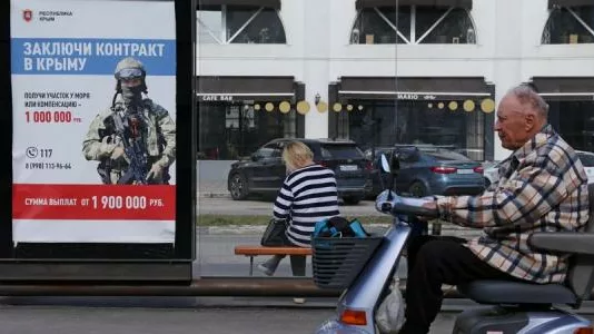 «Прорвались через ограждение». СМИ рассказали подробности массовой попытки побега российских военных в Краснодаре
