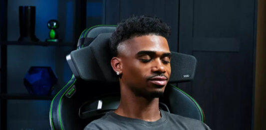 Razer представила крайне необычный динамик-подголовник