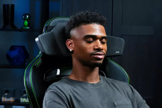 Razer представила крайне необычный динамик-подголовник