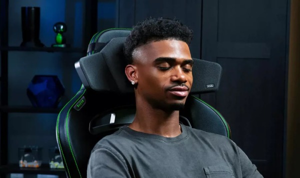 Razer представила крайне необычный динамик-подголовник