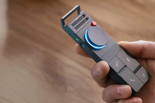 Первый в мире ИИ-диктофон HiDock P1 записывает звук с беспроводных наушников