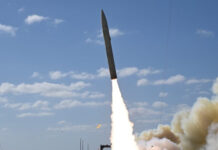 США вновь запускает боевые ракеты с мыса Канаверал — впервые с 1988 года