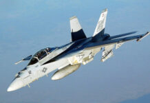 За полгода в ВМС США упали в море три крайне дорогих палубных истребителя