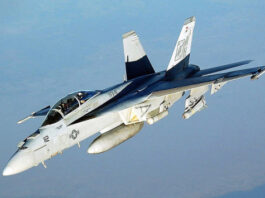 За полгода в ВМС США упали в море три крайне дорогих палубных истребителя