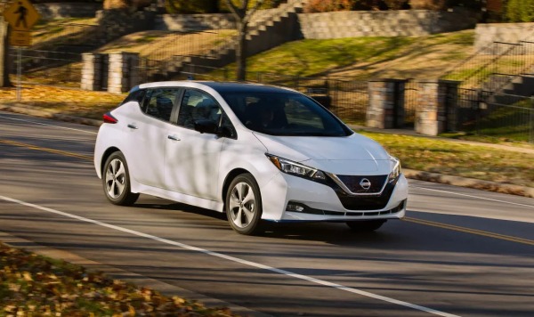 Многочисленные уязвимости позволяют хакерам взять Nissan Leaf под полный удаленный контроль