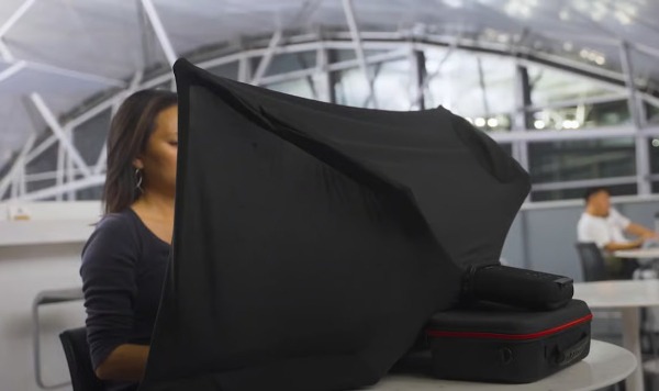 35-дюймовый мобильный дисплей Splay Max раскрывается как зонтик