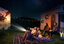 Экстремальный смартфон Ulefone может похвастаться полноценным встроенным кинопроектором