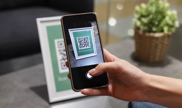 Загадочные посылки с QR-кодами породили новую эпидемию скама