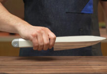 Ультразвуковой нож C-200 делает нарезку продуктов в два раза легче