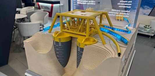 «Малахит» показал общественности первый российский манифольд