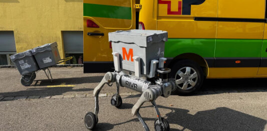 Швейцарская почта запустила доставку посылок бегающими роботами