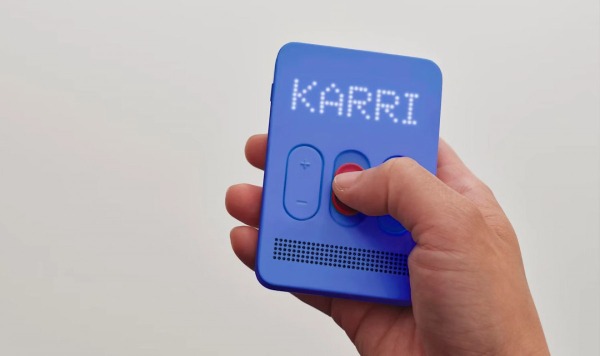 Безэкранный смартфон Karri — идеальный гаджет для маленького ребенка