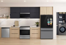 Премиальные холодильники Samsung внезапно начали показывать рекламу