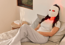 Светодиодная маска TheraFace Mask Glo разгладит кожу (и пригодится на Хэллоуин)