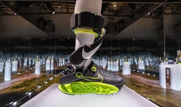 Nike представила Project Amplify — мощный электропривод для спортивной обуви