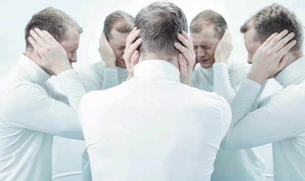 Причиной возникновения голосов в голове у шизофреников является сбой внутреннего монолога