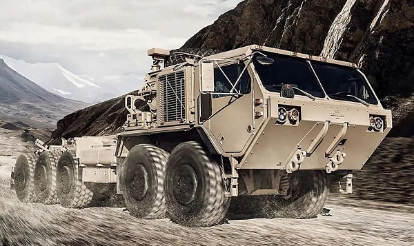 16-тонные грузовики Oshkosh Defense для армии США можно полностью разгрузить за пять минут
