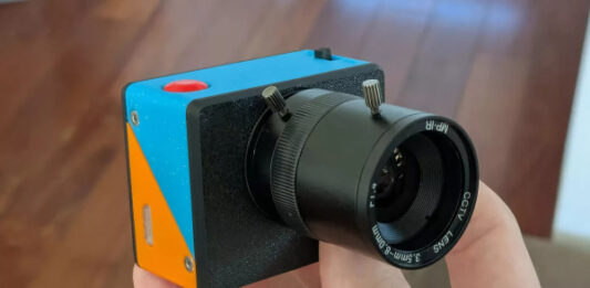 Энтузиаст переделал старую оптическую мышку в видеокамеру