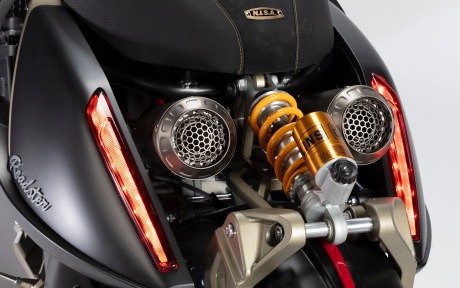 Roadster 400 – самый необычный скутер от Italjet