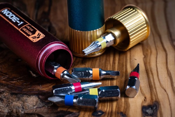 Канадский набор для выживания Node-1 выглядит как охотничий патрон