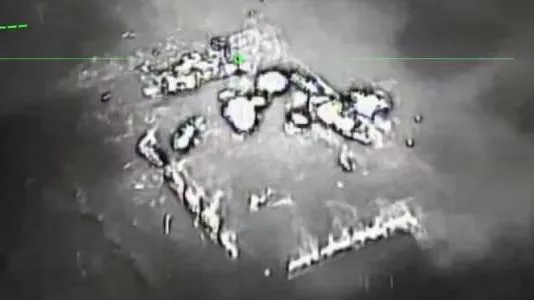 «Превратились в пепел». Спутниковые снимки зафиксировали состояние ангаров Донецкого аэропорта, где оккупанты хранили шахеды — анализ NV